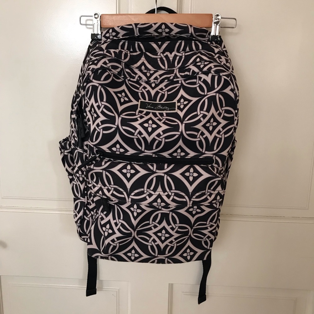 VERA BRADLEY LARGE BACKPACK GREAT CONDITION